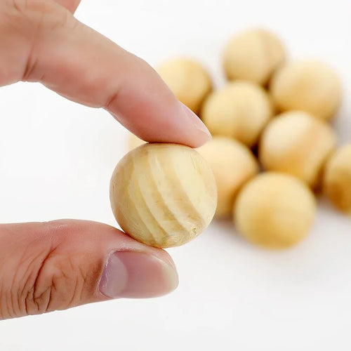 Cedar moth repellant balls - Pack of 20