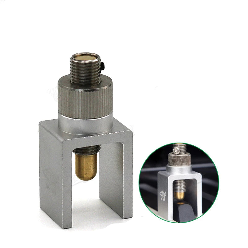 Black key levelling gauge for Pianos